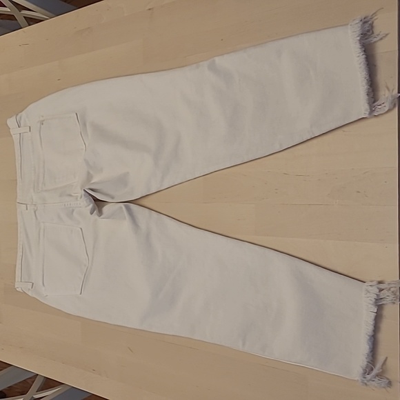 LIKE NEW Madewell 10" High Rise Skinny Cropped Fringed Hem Button Closure Jeans - Picture 8 of 17